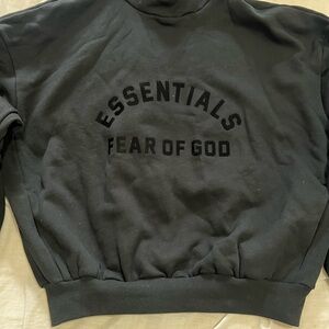 Essentials Fear of God Arch Logo
